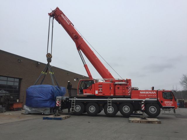 Liebherr LTM 1130-5.1 (160-TON)